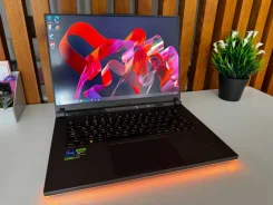 Asus ROG Strix G16. 16", 2,4����, ��� 16 ��, ���� 1 000���, WiFi: 1, Bluetooth: 1, ����������� �� 4��. ����