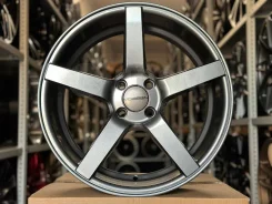 Vossen CV3-R. 7.0x17", 4x100, ET40, �� 73,1���. ��� ����� �� ����������� ����