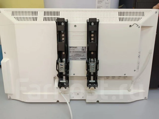 Sharp LC-24CHF4012EW. LED ����