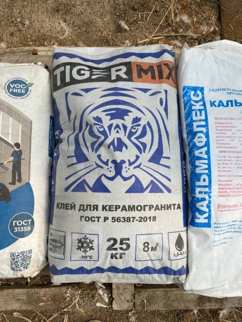 Клей для керамогранита target 25 кг, в наличии. Цена: 300₽ во Владивостоке