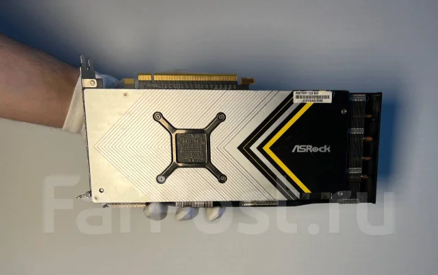 Radeon RX 5700 XT ����