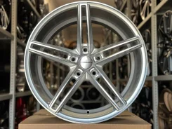 Vossen CV5. 8.0x17", 5x100, ET35, �� 73,1���. ��� ����� �� ����������� ����