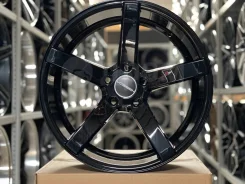 Vossen CV3-R. 8.5x18", 5x114.3, ET35, �� 73,1���. ��� ����� �� ������ ����
