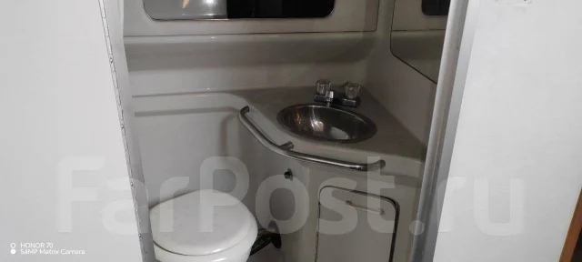 Searay Sundancer. 1990 ���, ����� 7,2��., ��������� ������������, 200��.�., ������ ����