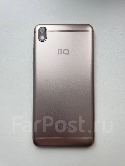 BQ BQ-5211 Strike. �/�, 8 ��, �������, 3G, Dual-SIM ����