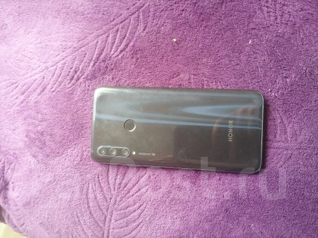 Honor 10i. �/�, 128 ��, �����, 3G, 4G LTE, NFC ����