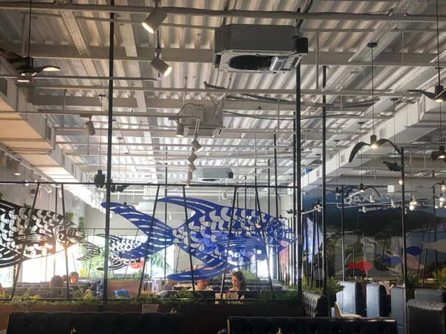 Бармен-официант с проживанием в Москве, работа в ООО Моремания в ...