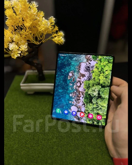 Samsung Galaxy Z Fold3 5G. �/�, 256 ��, ������, 3G, 4G LTE, 5G, ����������, NFC ����