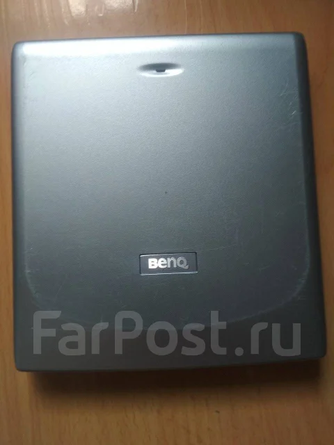 BenQ Joybook. 12", ���� 30���, WiFi: 1 ����
