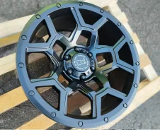 MLJ Black Rhino Overland. 9.0x20", 6x139.7, ET5, �� 106,1���. ��� ����� �� ������ ����