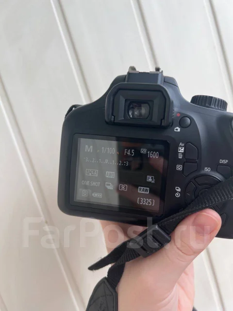 Canon EOS 4000D ����