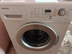 Samsung. �������� 4,5��� ����