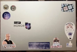 Honor MagicBook 14. 14", ��� 8 ��, ���� 512���, WiFi: 1, Bluetooth: 1, ����������� �� 7��. ����