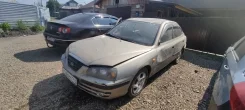 Hyundai Elantra ����