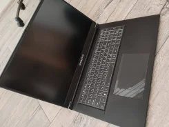 Gigabyte G7 MF. 17.3", 2,5����, ��� 16 ��, ���� 512���, WiFi: 1, Bluetooth: 1, ����������� �� 10��. ����