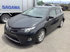Toyota Auris. NZE 181H ����