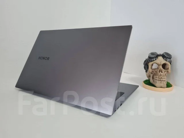 Honor MagicBook Pro. 16.1", ��� 8 ��, ���� 512���, WiFi: 1, Bluetooth: 1, ����������� �� 4��. ����