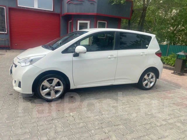 Toyota Ractis. �������, 4wd, 1.5, ������, 131 600����. �� ����
