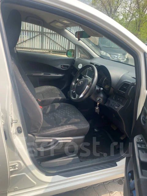 Toyota Ractis. �������, 4wd, 1.5, ������, 131 600����. �� ����