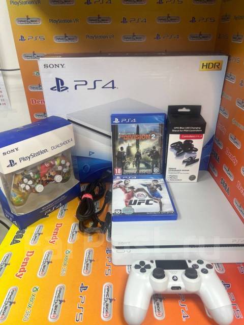 Playstation 4 (500 GB) + 2 игры + станция + 2джойстика Приставкин, б/у ...
