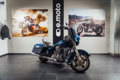 Harley-Davidson Street Glide. 1 690����. ��., ��������, ���������, ������ �� �� ����