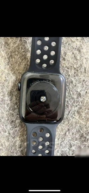 Apple Watch SE Nike ����
