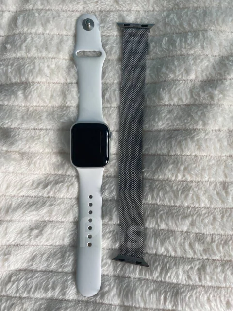 Apple Watch SE 2 ����
