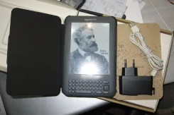 Amazon Kindle Keyboard ����