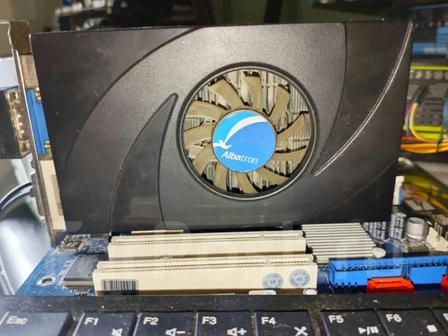 GeForce 9600 GT ����