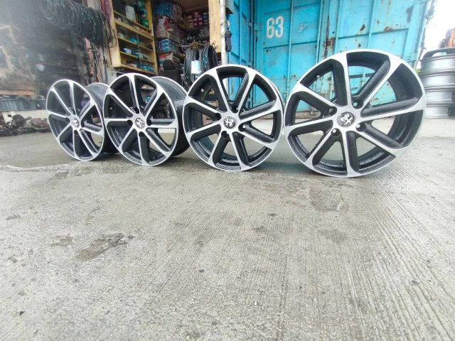 Weds Maverick 005S. 6.5x16", 4x114.3, ET45, �� 67���. ����