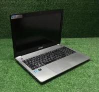 Asus. 15.6", 2,3����, ��� 6 ��, ���� 500���, WiFi: 1, Bluetooth: 1, ����������� �� 3��. ����