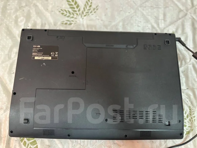 DNS. 17.3", 2,4����, ��� 4 ��, ���� 4���, WiFi: 1, Bluetooth: 1, ����������� �� 1��. ����