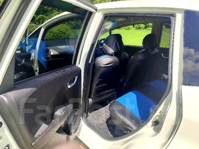 Honda Fit. ��������, ��������, 1.3 (88��.�.), ������, 129 020����. �� ����