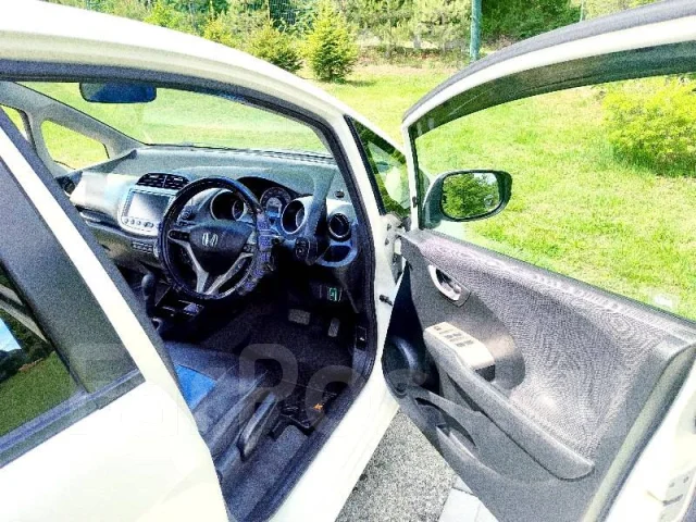 Honda Fit. ��������, ��������, 1.3 (88��.�.), ������, 129 020����. �� ����