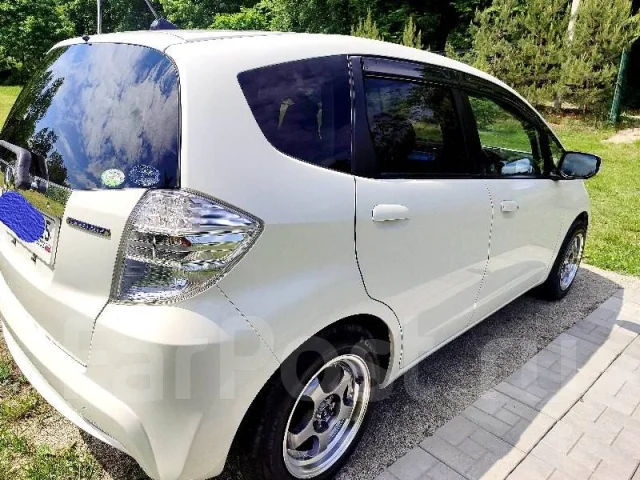 Honda Fit. ��������, ��������, 1.3 (88��.�.), ������, 129 020����. �� ����