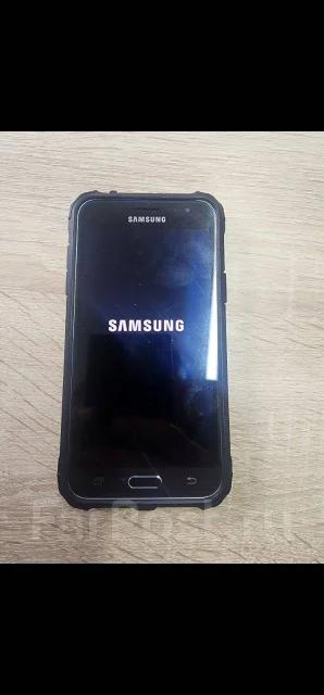 Samsung Galaxy J3 2016. �/�, 8 ��, ������, 3G, 4G LTE, Dual-SIM ����