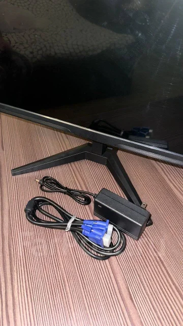 ������ ����� ������� SZ1900A. 19", ���������� �� (LCD, LED, QLED) ����