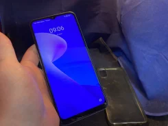 Realme V20. �/�, 128 ��, ��������� ����