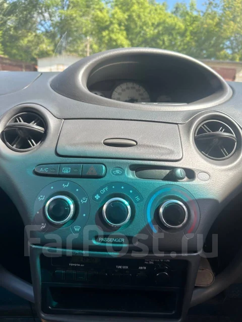 Toyota Vitz. �������, ��������, 1.0 (70��.�.), ������, 195 000����. �� ����