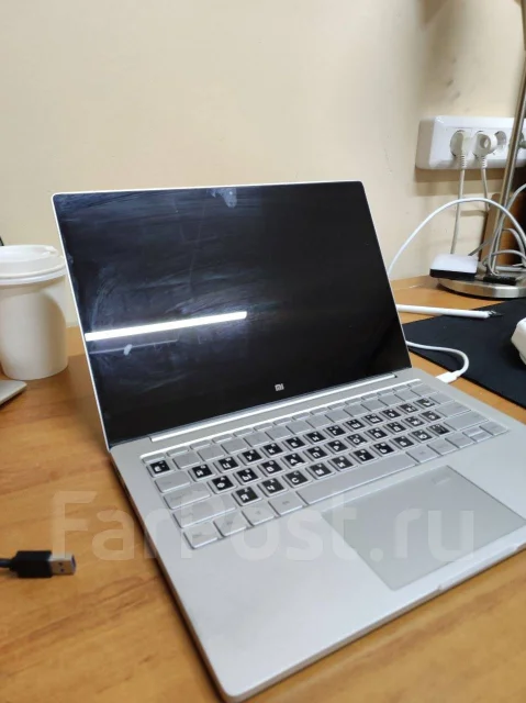 Xiaomi Mi Notebook Air 13.3. 13.3", 2,3����, ��� 8 ��, ���� 512���, WiFi: 1, Bluetooth: 1, ����������� �� 3��. ����