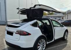 Tesla Model 3 ����