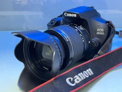 Canon EOS 2000D Kit ����