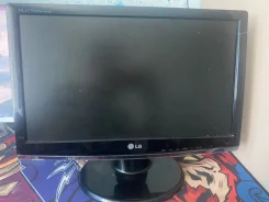 LG. 18.5", ���������� �� (LCD, LED, QLED) ����