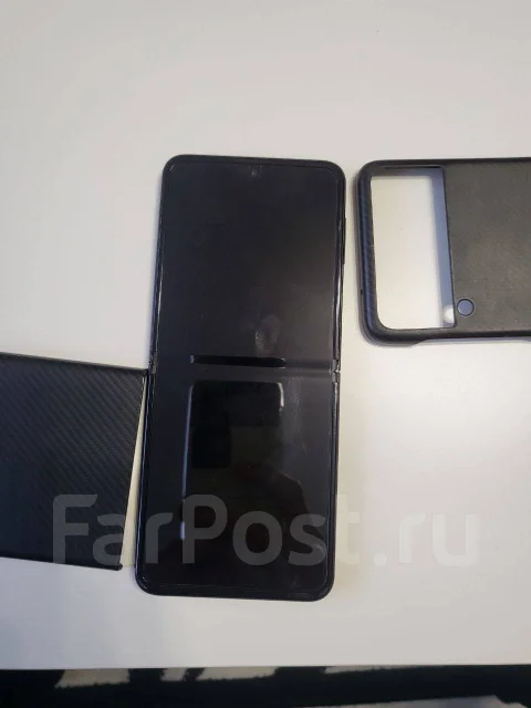 F+ Flip 3. �/�, 256 ��, �����������, �����, ������, 3G, 4G LTE, 5G, ����������, NFC ����