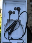 Sony WI-XB400 ����