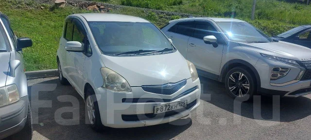 Toyota Ractis. ��������, ��������, 1.3 (87��.�.), ������, 200 000����. �� ����
