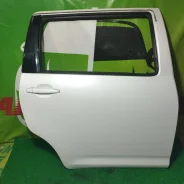 ����� ������ ������ Toyota Wish ZNE10 67003-68010 ����