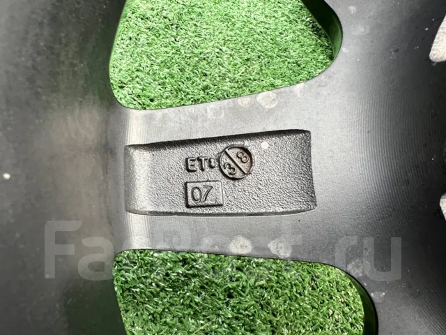 Vindeta Tiro. 7.0x16", 5x114.3, ET38, �� 73,1���. ����