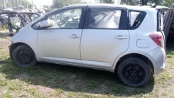 Toyota Ractis ����