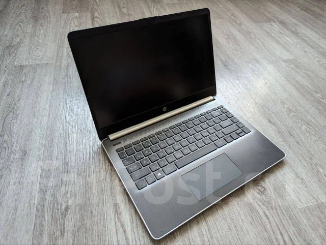 HP 14s-dq0029ur. 14", 3,3����, ��� 8 ��, ���� 256���, WiFi: 1, Bluetooth: 1, ����������� �� 11��. ��� ����� �� ���������� ����